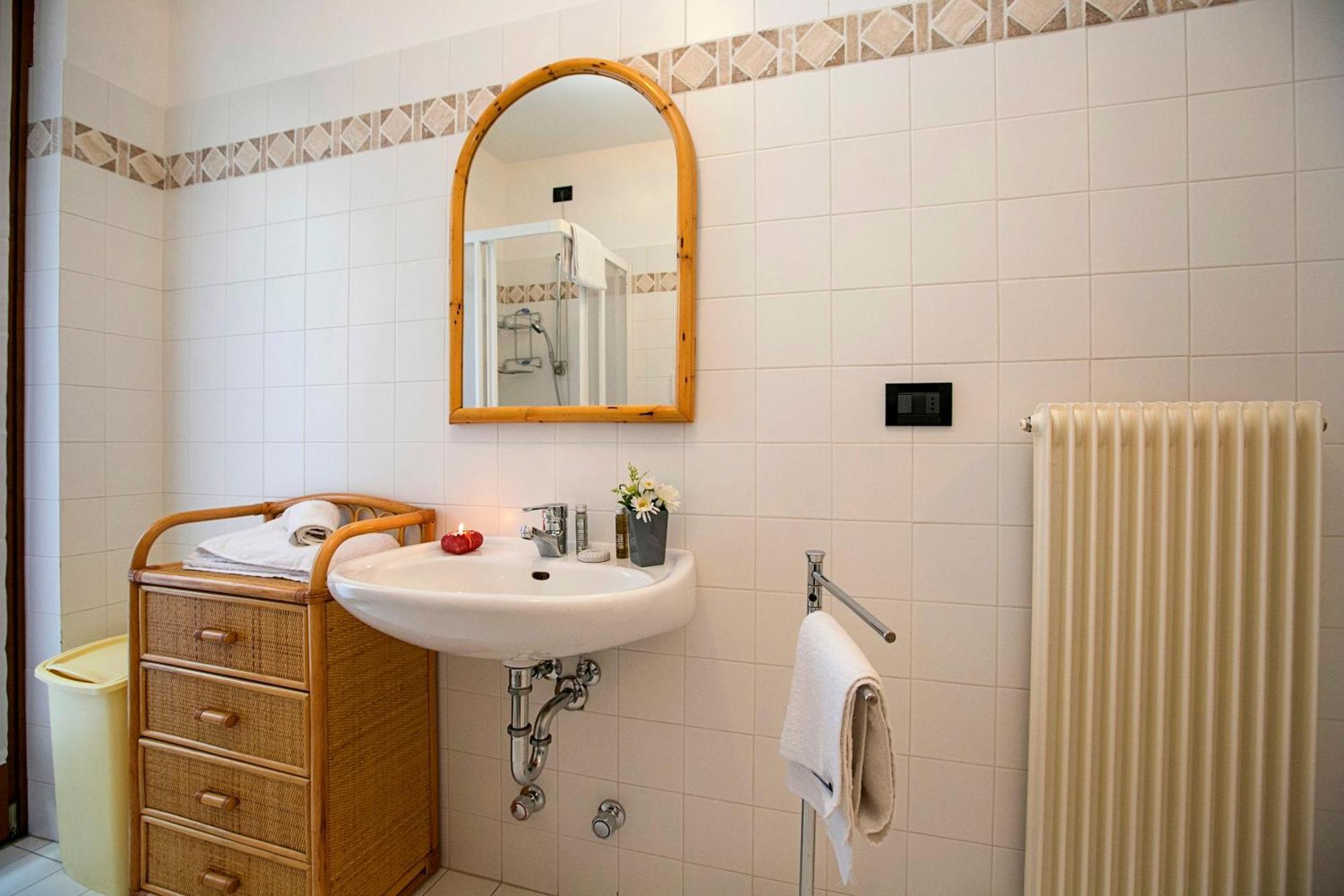 Appartamento Lara - Happy Rentals Riva del Garda Exterior foto
